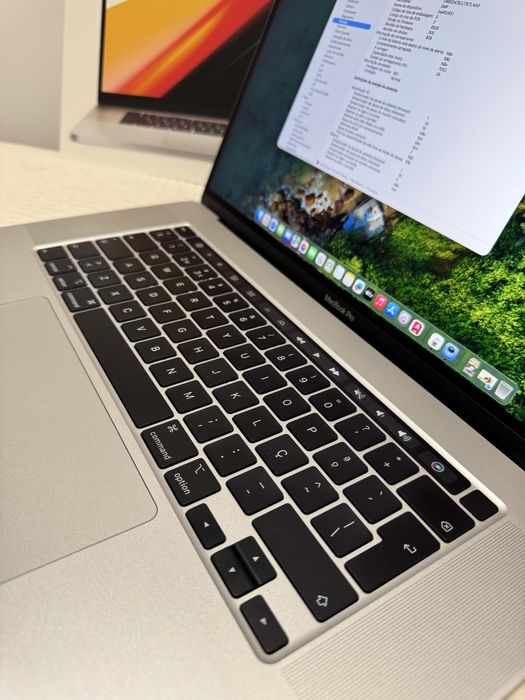 macbook pro 16 2019 i7 16gb ram