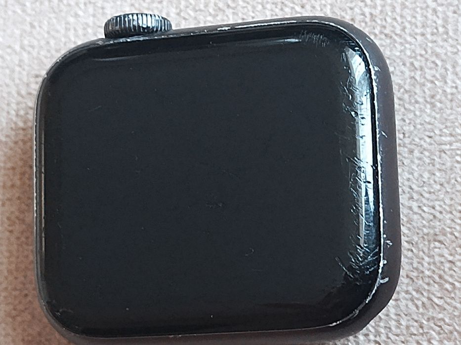 Apple Watch SE 40 mm