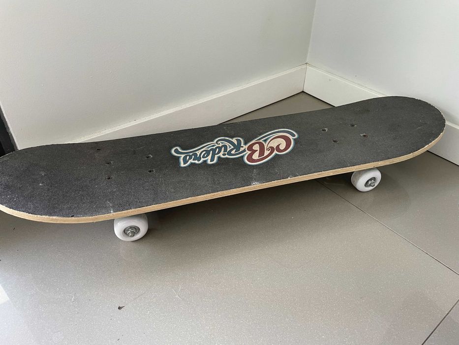 Vendo Skate Infantil “CB Riders – Big Foot” – Como Novo