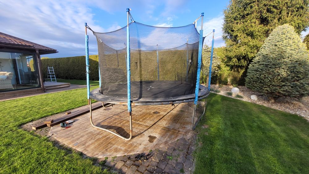 Trampolina o średnicy 360 cm