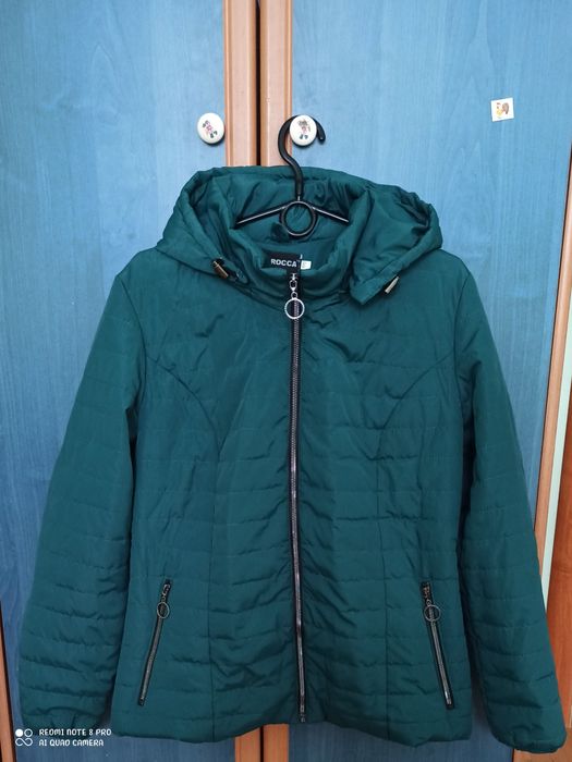 Продам весеннюю курточку