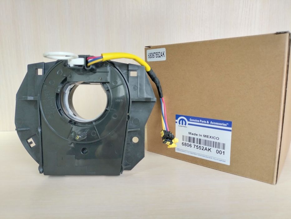 Шлейф руля AIRBAG Dodge Journey 11-19, RAM C/V 12-15 68067552AK Додж