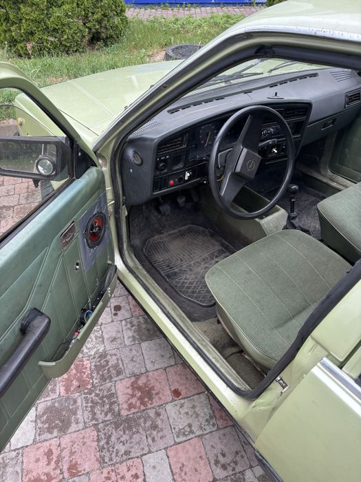 Opel Ascona 1.6 газ/бензин