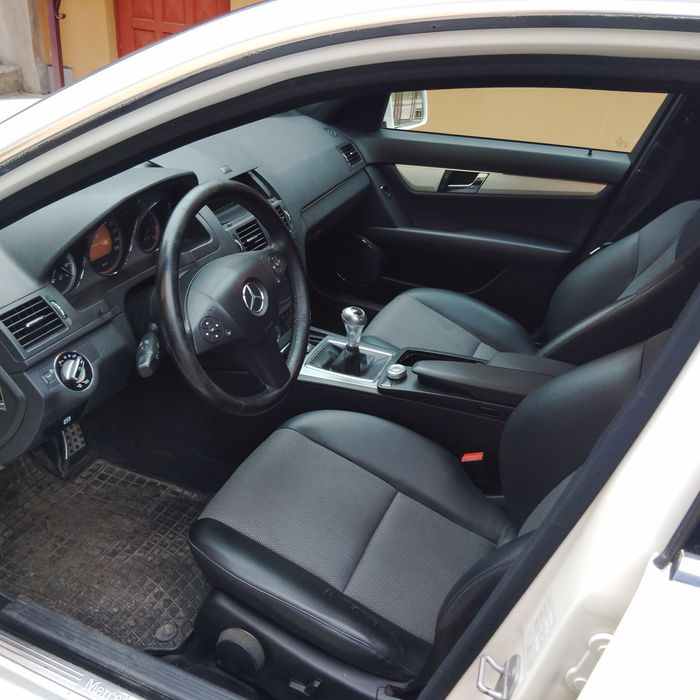 Mercedes  Benz W204