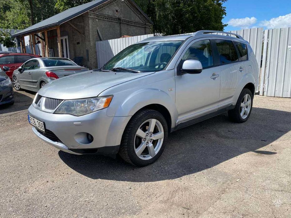 Розбірка Mitsubishi Outlander XL 2007–2012 двері капот крила двигун