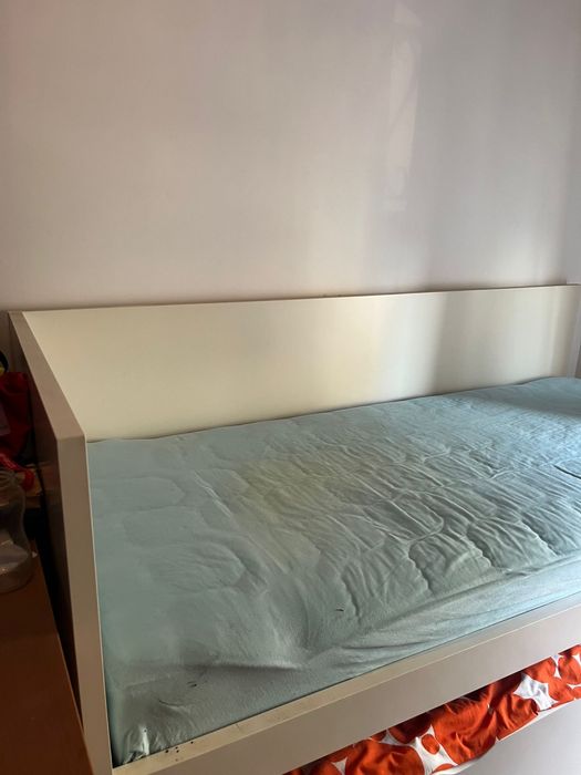 Vendo beliche com colchões