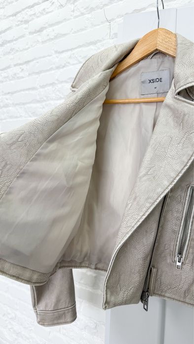 Новая куртка / размер М