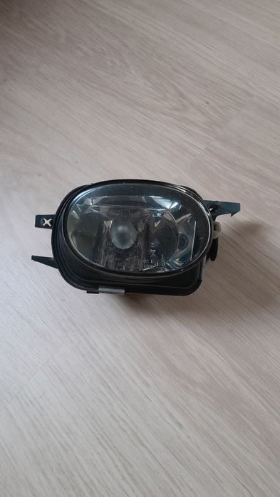 Mercedes SL 230 AMG halogen prawy
