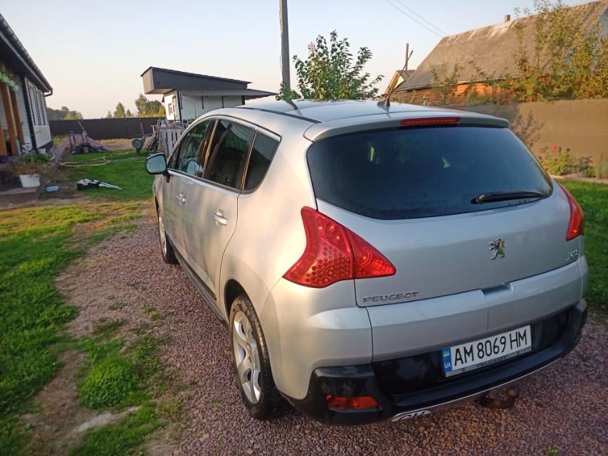 Продам Пежо 3008