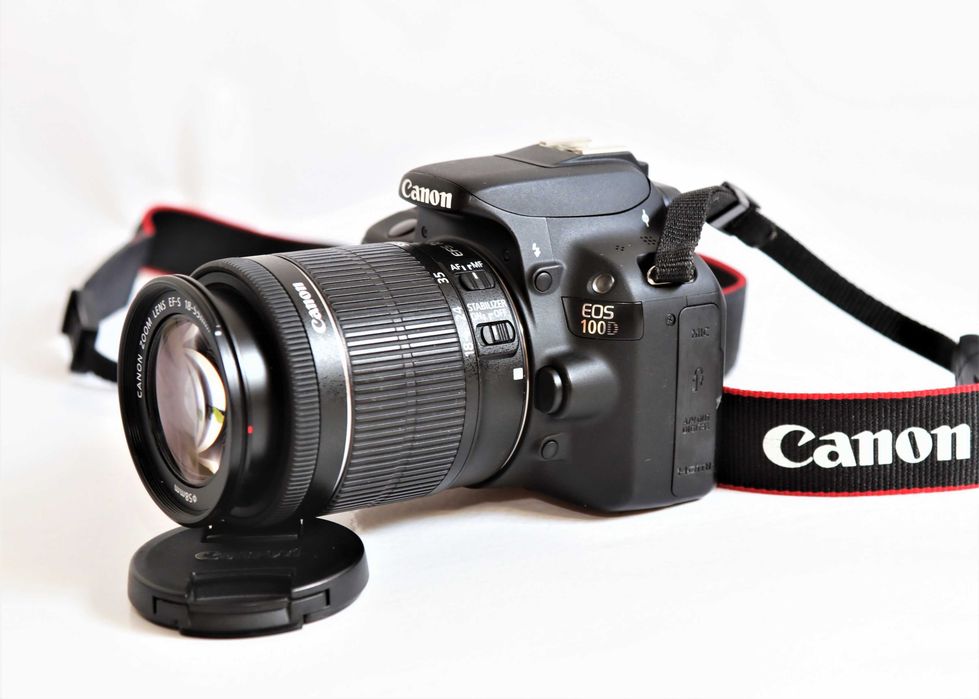 Canon 100D com lente Canon 18-55 STM máquina fotográfica digital reflex