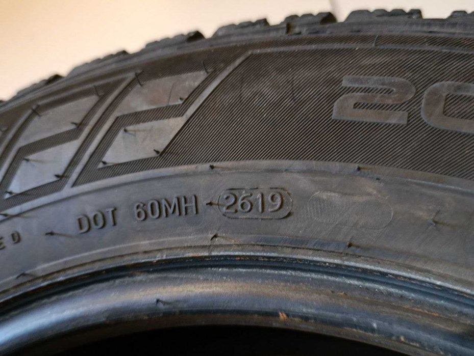 Пара шин б/у 205/65R16C 107/105T Nokian WRC3