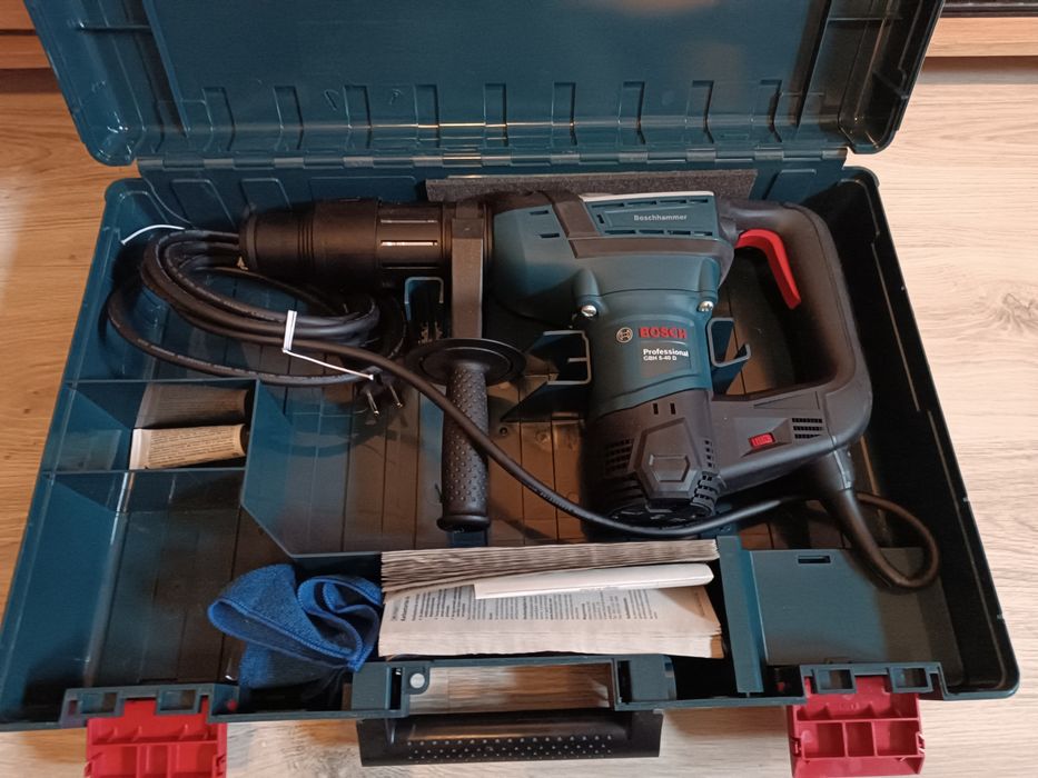 Młot udarowo-obrotowy Bosch Professional GBH 5-40D