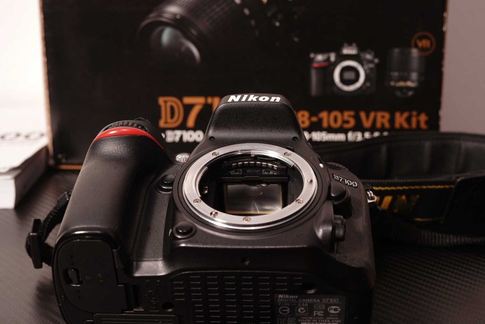 Nikon D7100 z gripem Newell stan idealny, przebieg: 79 tysięcy