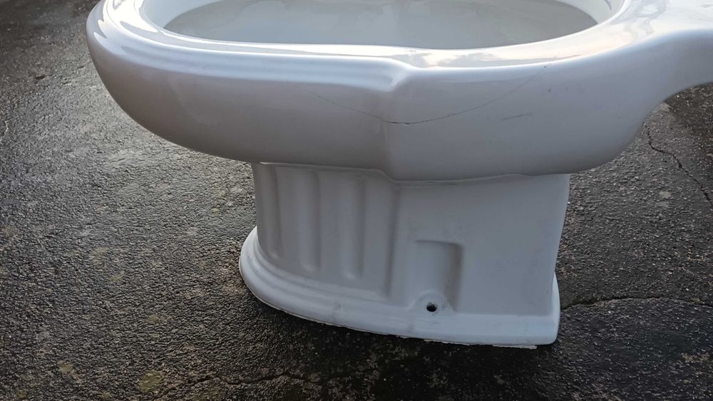 Bidé Sanitana com torneira