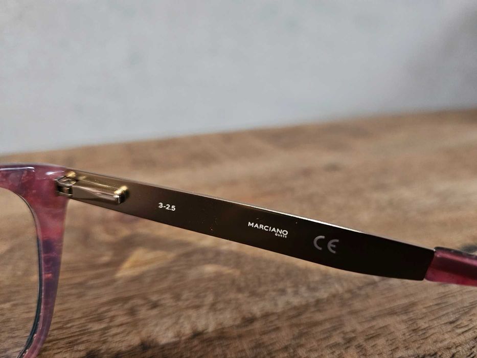 Oprawki GUESS Marciano różowe / wielokolorowe