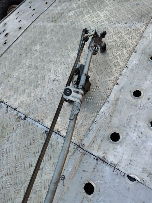 Mechanizm wycieraczek silniczek wycieraczek opel Zafira 2008 r