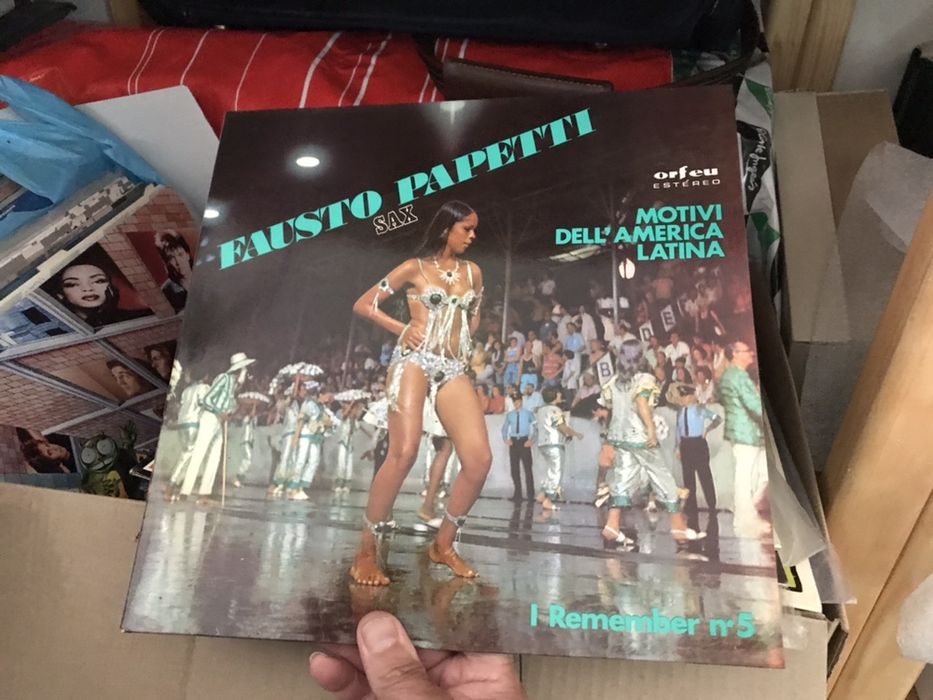 Vinis diversos 25 cada