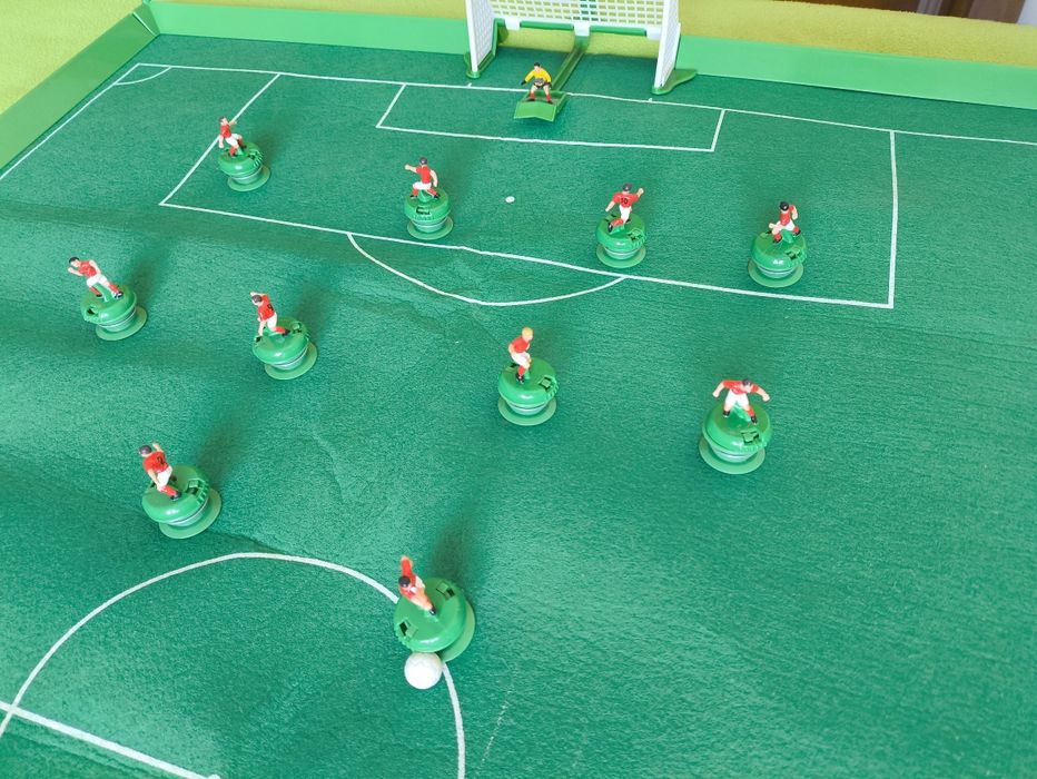 Futebol Total Magnético (Jogo de Tabuleiro)