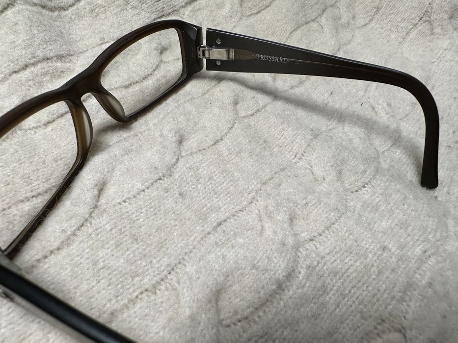 Armação de óculos graduados cor castanho mate Trussardi