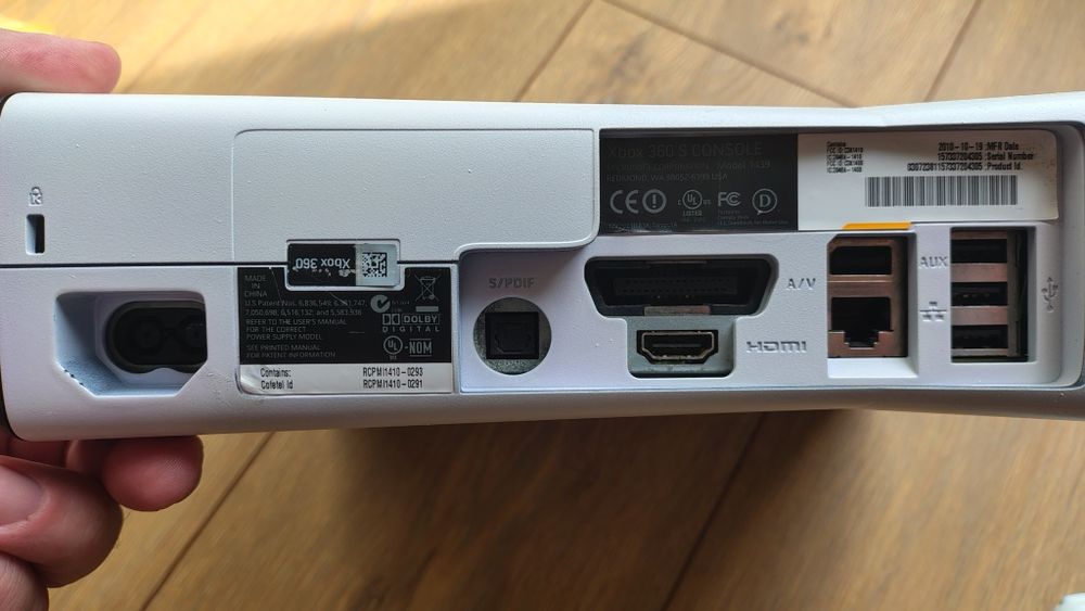 Xbox 360 Slim TRINITY | RGH 3.0 | HDD 500GB | Custom White-Black | Serwis
