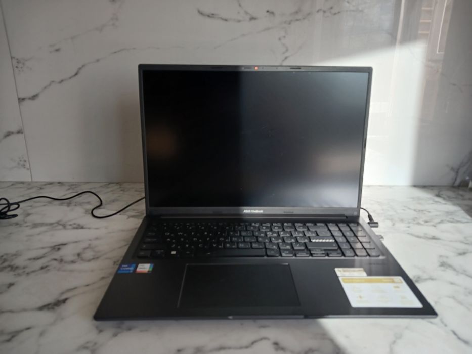 Ноутбук ASUS VivoBook 16