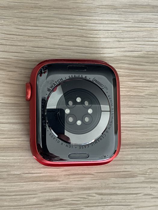 Apple Watch Series 6 – Vermelho (PRODUCT(RED))