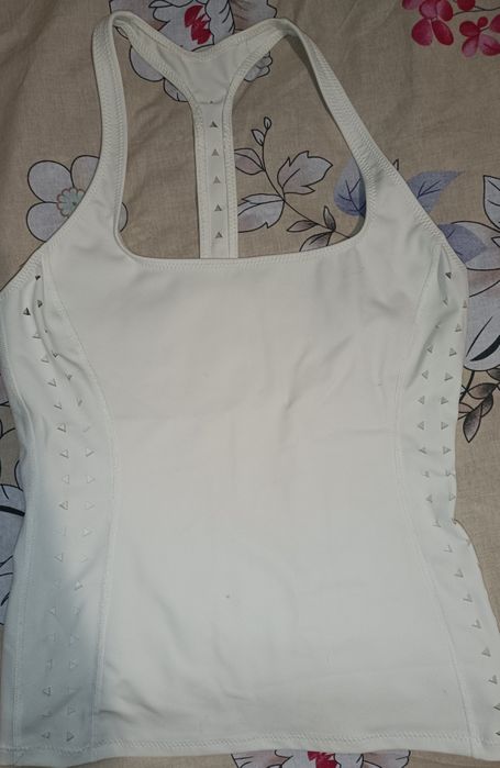 Жіноча майка для спорту