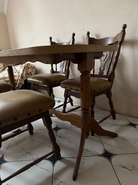 Стіл кухонний комплект