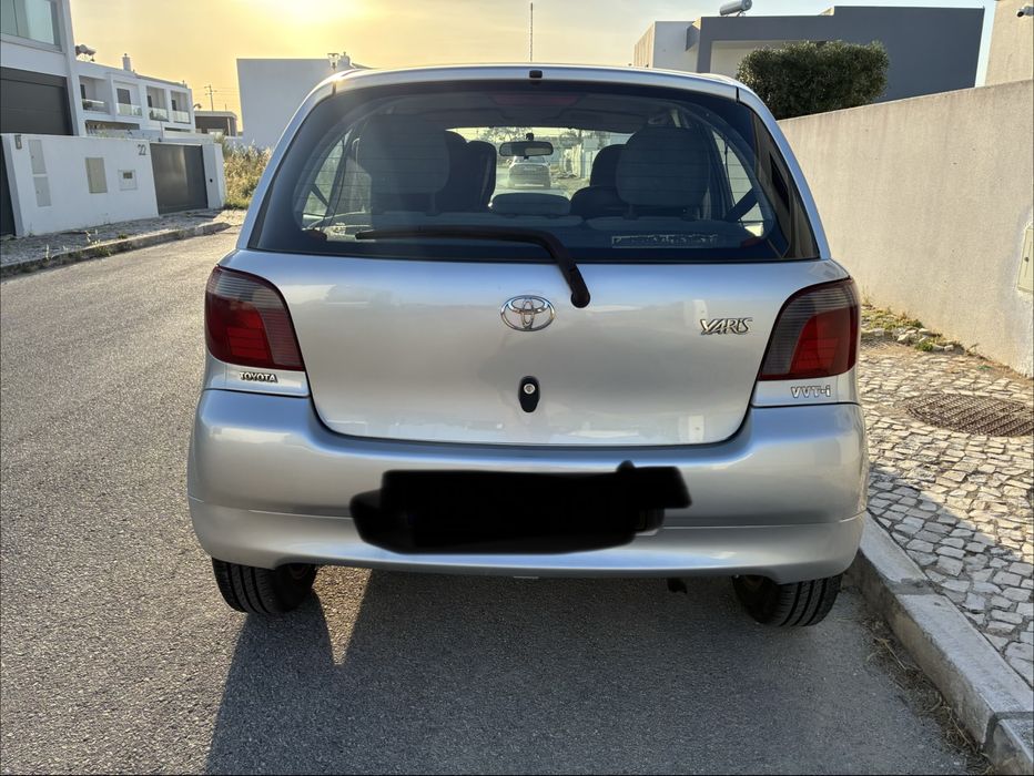 Toyota Yaris 2000