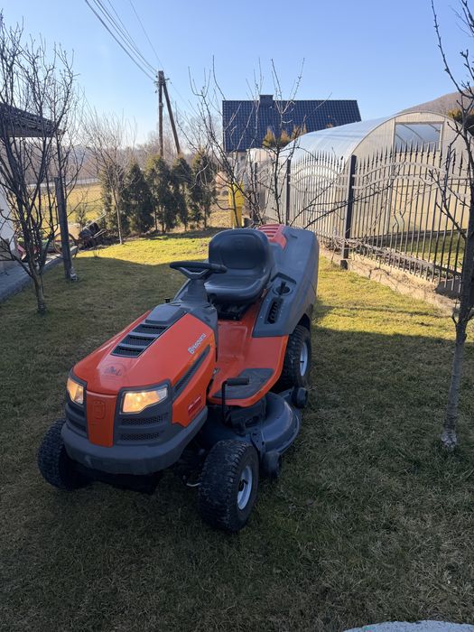 Traktorek kosiarka husgvarna cth194