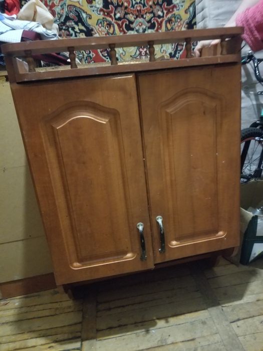 Для дачі б/у, навесні шкафчики 800гр