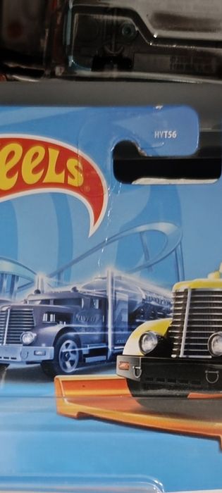 Hot wheels track fleet fuel & fire