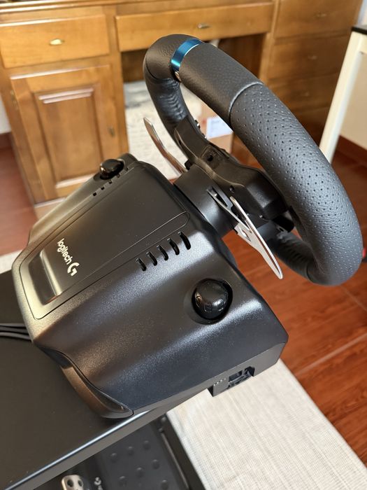 Volante Logitech G29 Driving Force (C/GARANTIA) c/ pedais e suporte