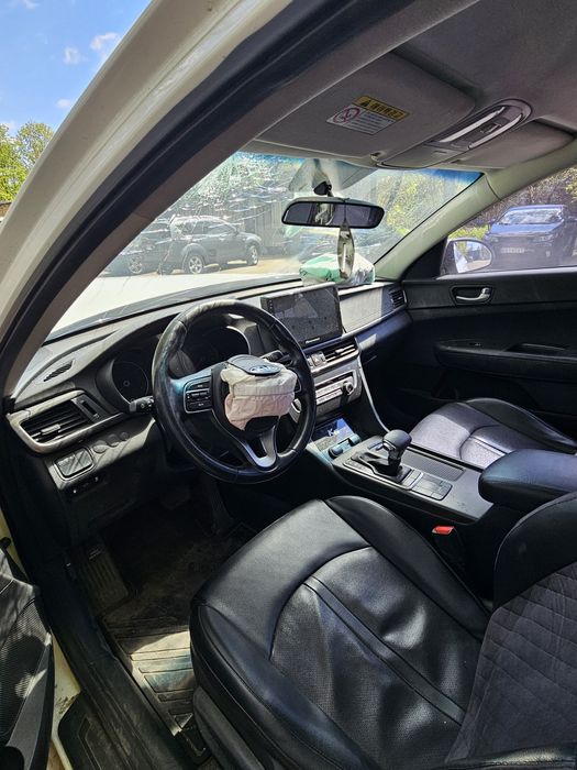 Kia    K5    2016