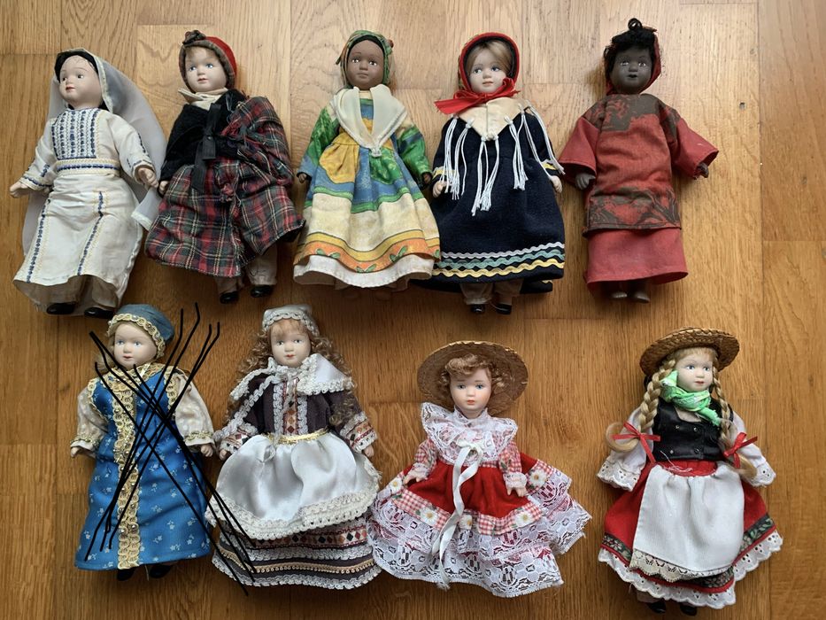 Bonecas Antigas em Porcelana de 22cm cada (ver descrição)