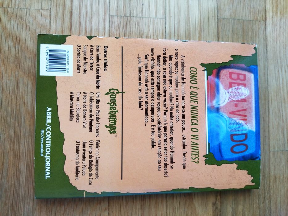 Arrepios - Livro - O Fantasma da casa ao lado