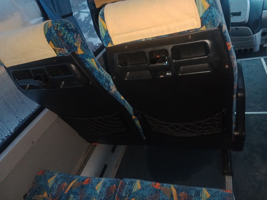 Fotele autobusowe regulowane podłokietniki pasy