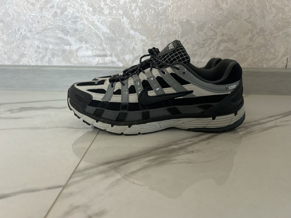 Кросівки Nike p6000