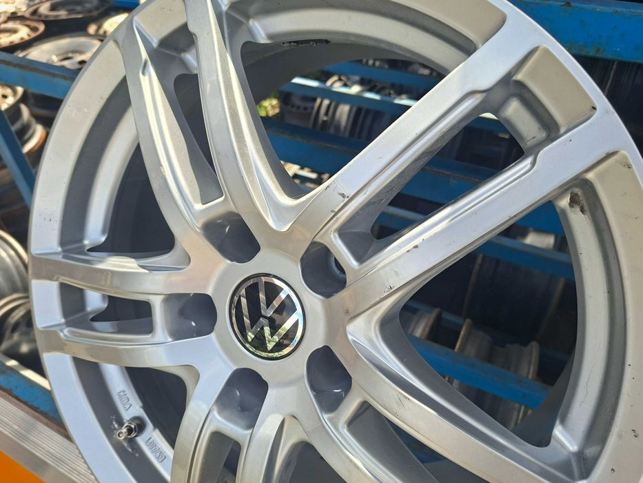 Диски Dezent 5/112 R17 7J ET40 .