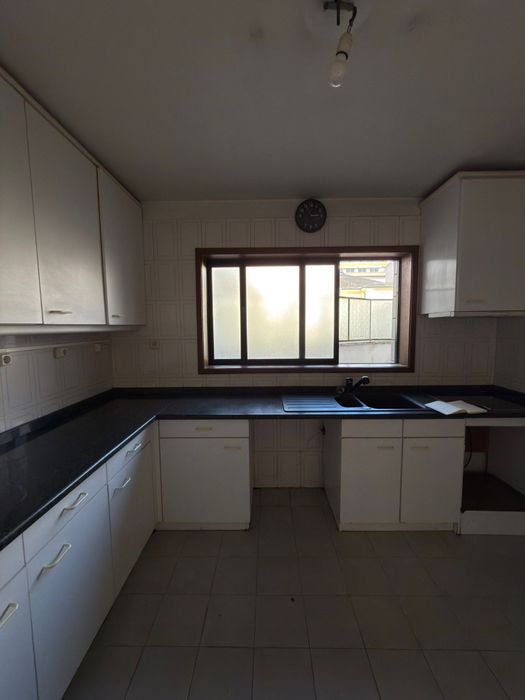 Apartamento T4 no centro de Espinho