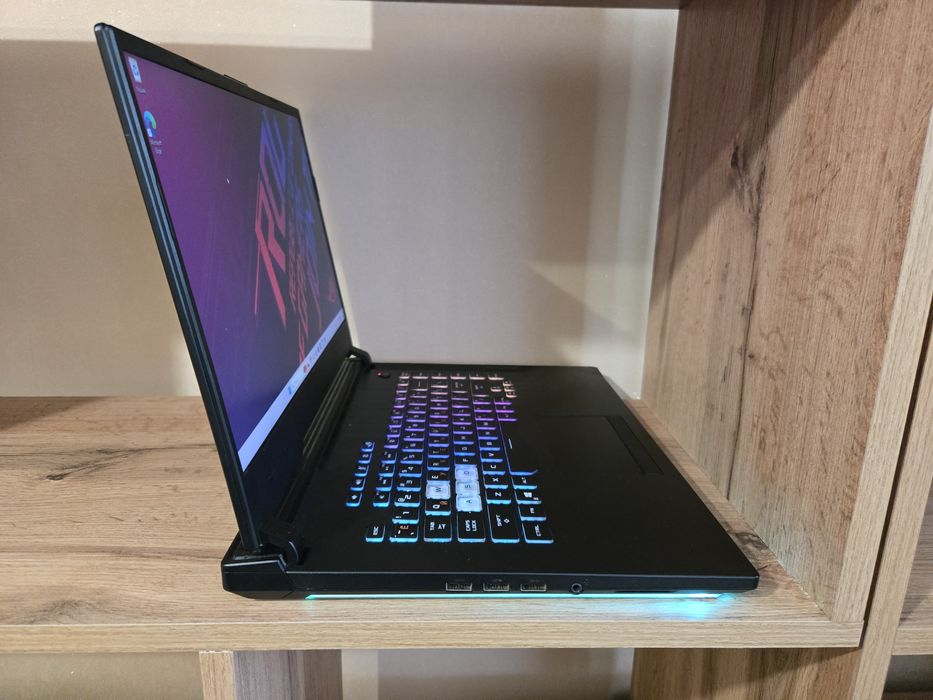 Asus ROG Strix G512L RTX 8gb Core i7 16/512gb FHD 240Hz