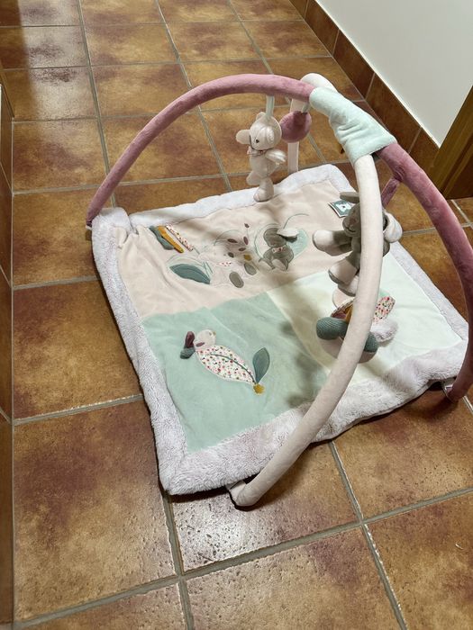 Tapete de actividades para bébé Natou