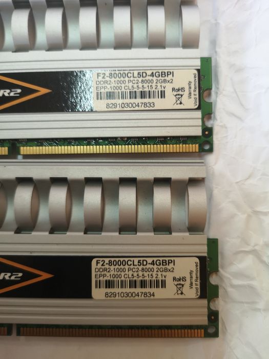 Memórias RAM G. Skill 4 gigas64354225006081121