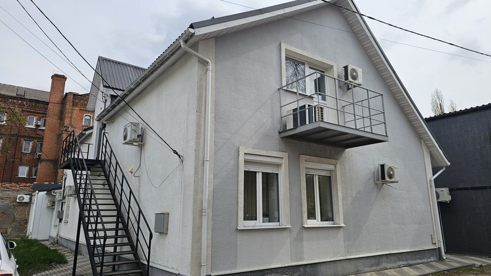 Продам бізнесцентр в центрі міста