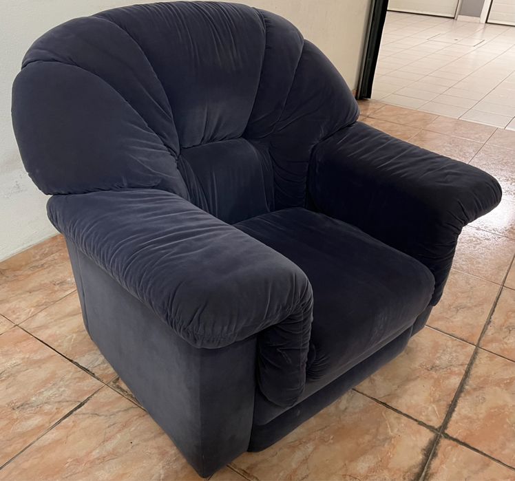 Sofas de 1 lugar mais 1 sofa de 2/3 lugares (veludo)