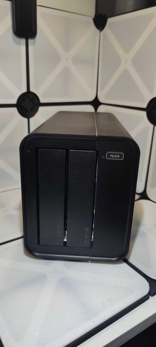 NAS TerraMaster F2-212 – Como Novo