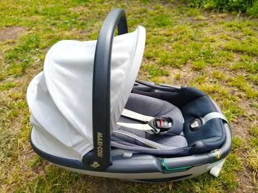Fotelik obrotowy Maxi Cosi Coral 360 - Ultralekki z adapterami do wózka