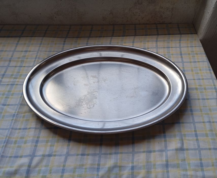 Travessa/Bandeja oval vintage em inox – estilo hotelaria/restauração