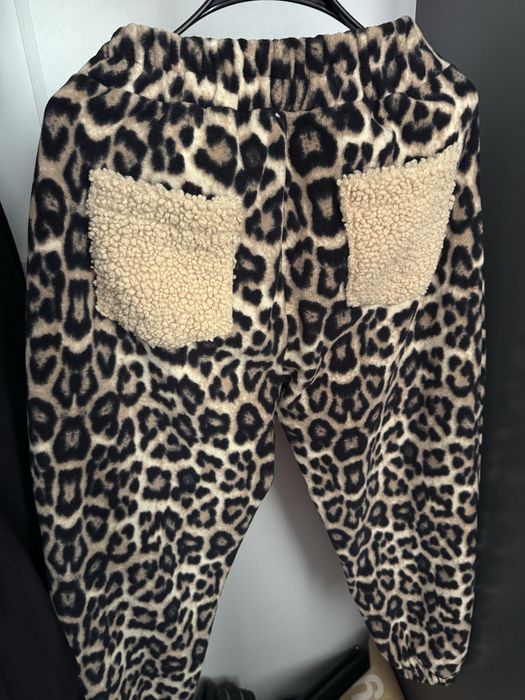 Костюм тепленький на весну буде ідеально