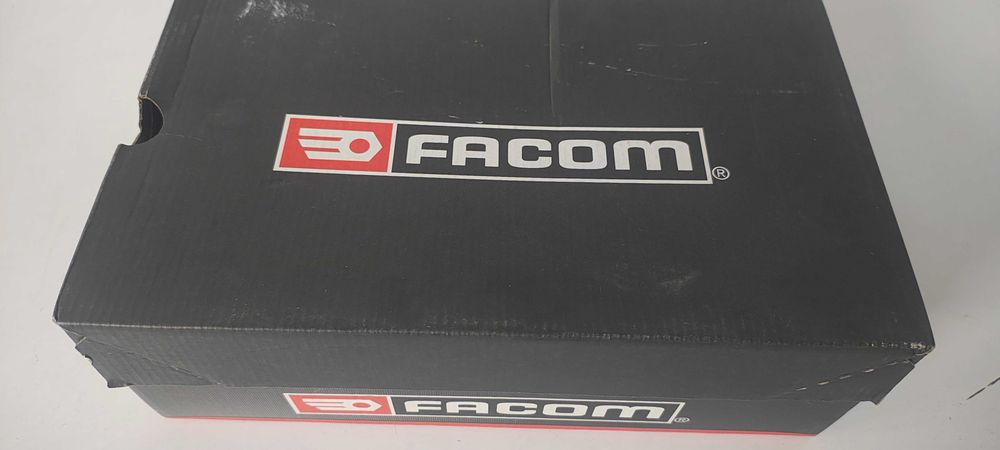 Buty marki facom